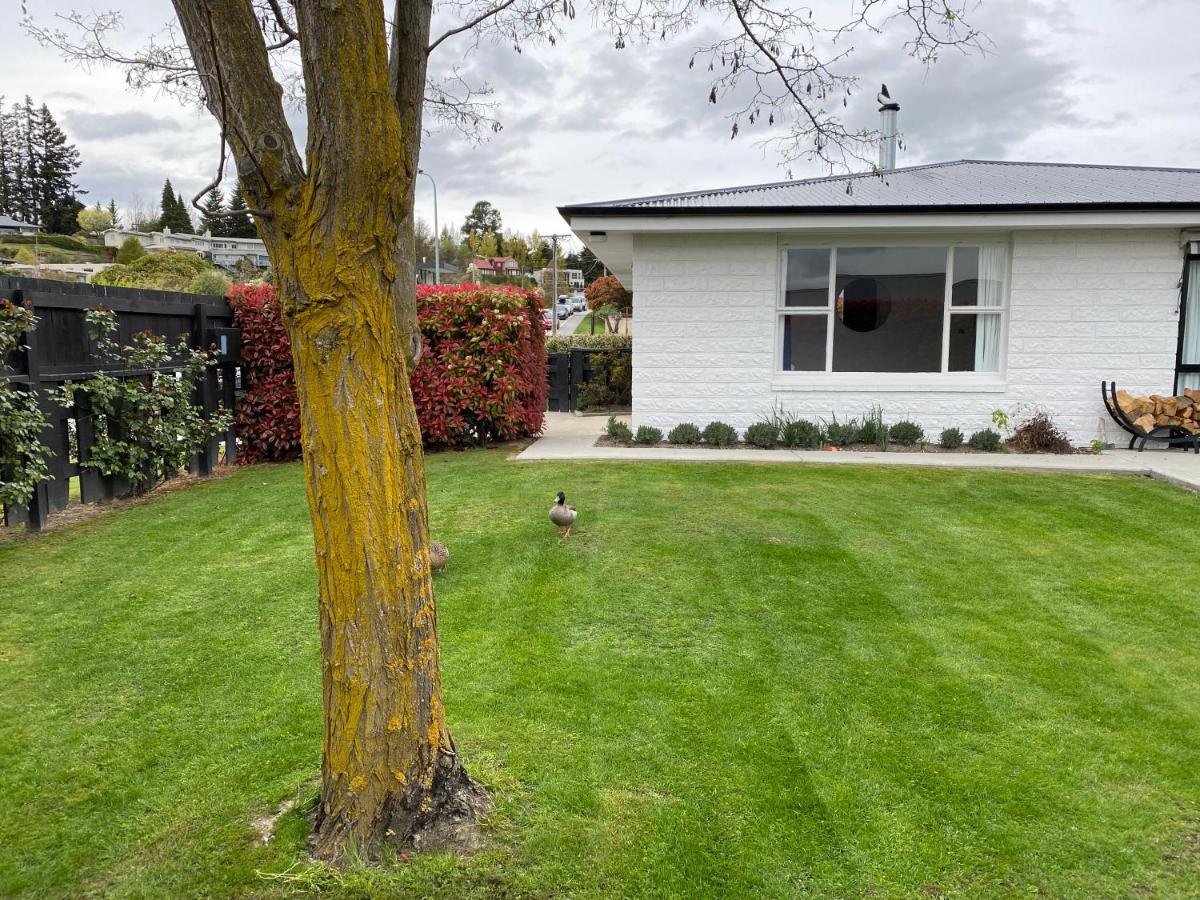 1 - Delightfully Fresh, Private Close To Town Ferienhaus