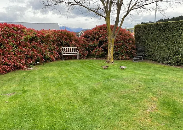 1 - Delightfully Fresh, Private Home Close To Town